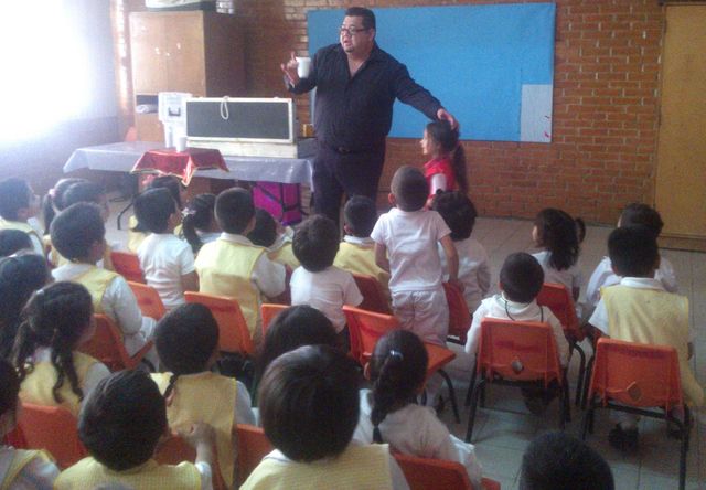 Sin Nombre